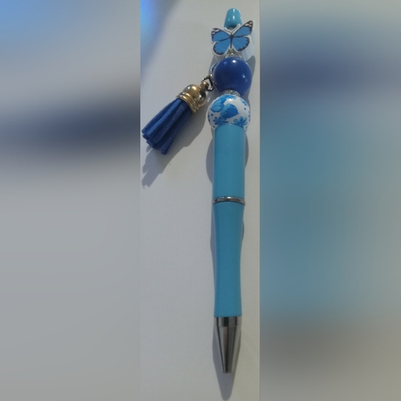 Beautiful Butterfly Beaded Ink pen with tassel - Picture 6 of 7